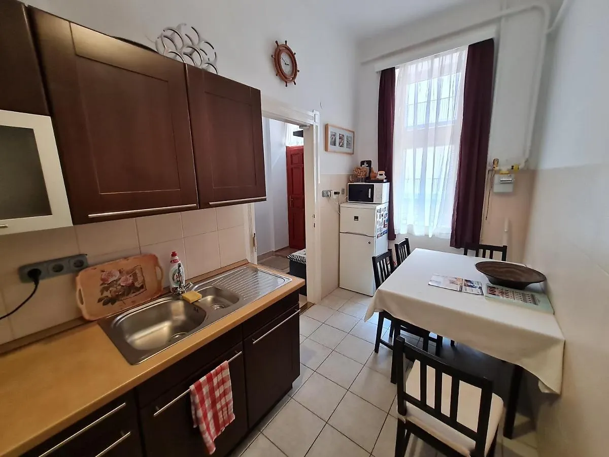 Marble Apartment -Near Buda Castle Budapest