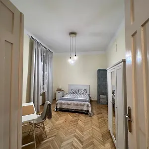 https://old-town-kazimierz-plac-wolnica.krakowhotelspoland.com
